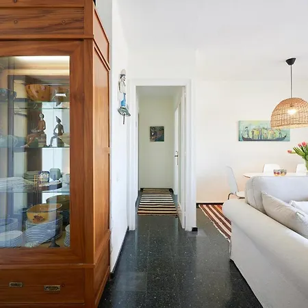 Gorgeous In With Kitchen Apartment *