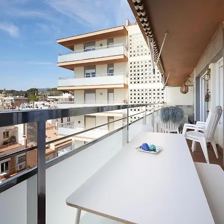 Gorgeous In With Kitchen Apartment *